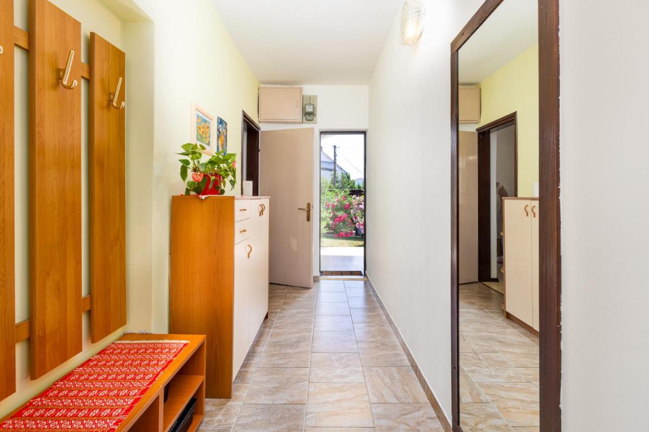 Apartman Kovac Малинска Экстерьер фото