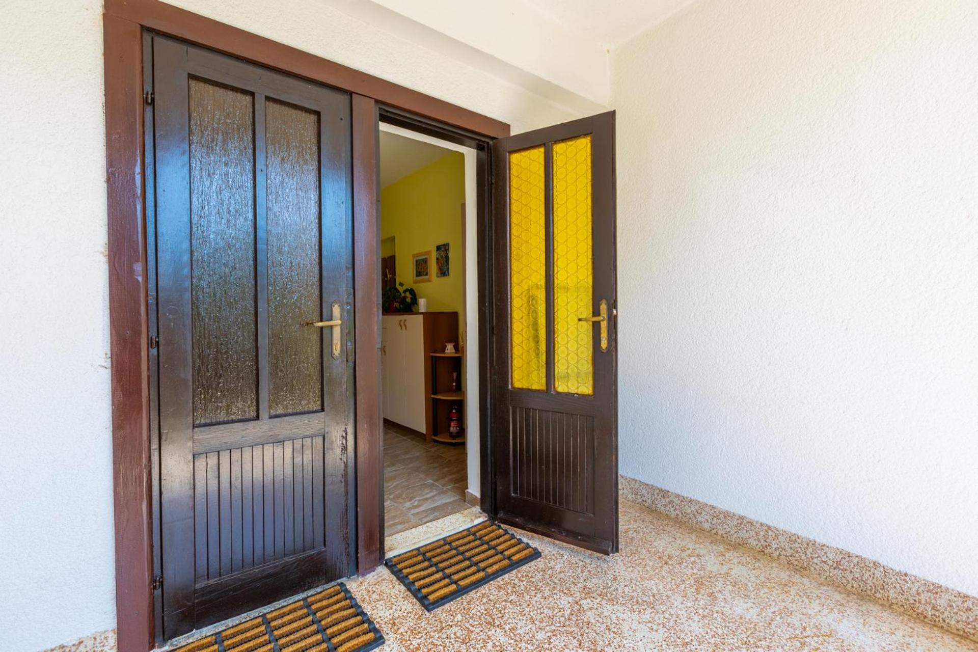 Apartman Kovac Малинска Экстерьер фото